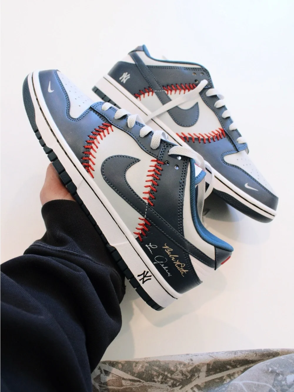 NY Yankees Nike Dunk Low 9.5